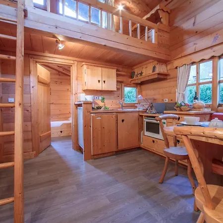 Chalet Les Praz-de-chamonix Chalet Sleeps 4 *