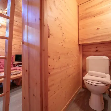 Chalet Les Praz-de-chamonix Chalet Sleeps 4 *